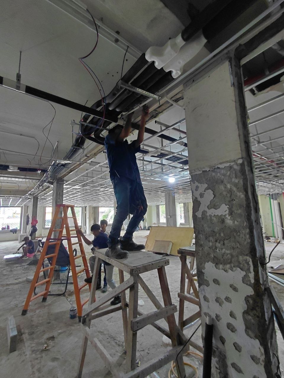 Instalasi panel elektrikal proyek 2