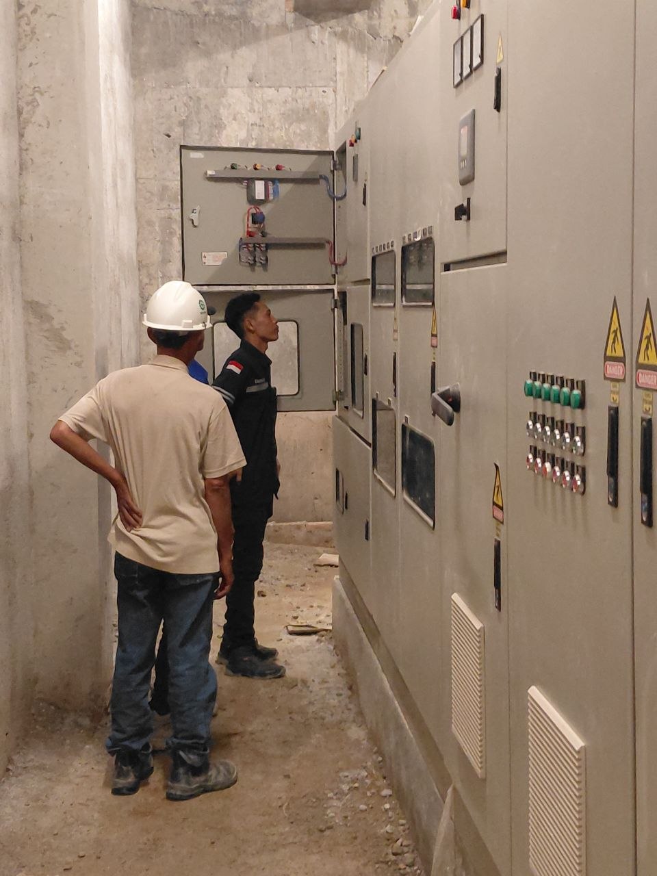 Instalasi panel elektrikal proyek 4