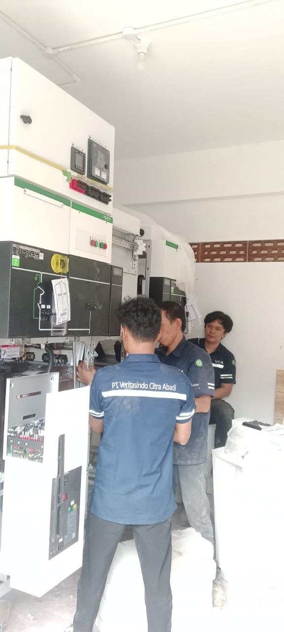 Instalasi panel elektrikal proyek 8